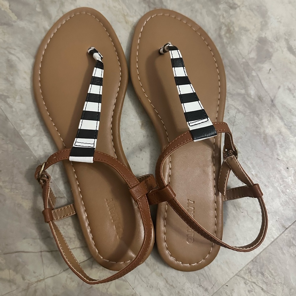 Old Navy Sandals
